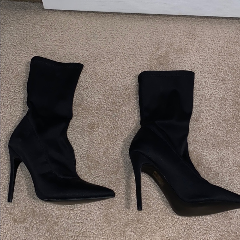 Size 8 Black Women’s Heels
